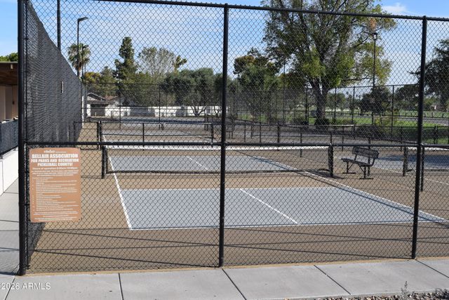 4338 W MICHELLE Drive, Glendale, AZ 85308