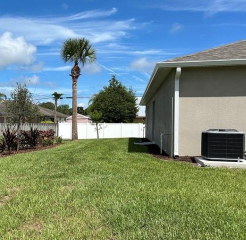 1352 Clearmont Street, Sebastian, FL 32958