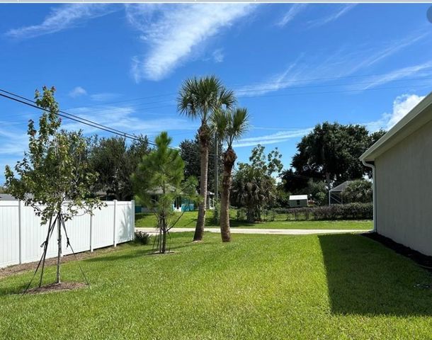 1352 Clearmont Street, Sebastian, FL 32958