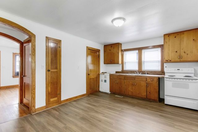 716 Riverview Dr, Hopkinsville, KY 42240