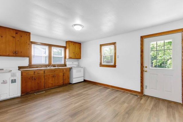 716 Riverview Dr, Hopkinsville, KY 42240