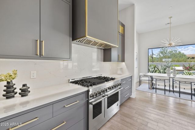 8808 E SULKY Circle, Scottsdale, AZ 85255