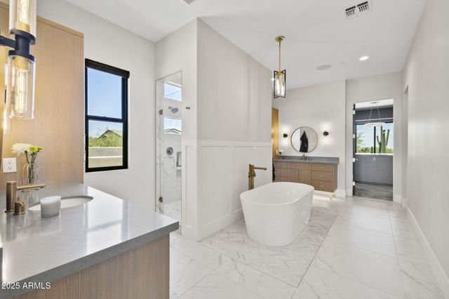 8808 E SULKY Circle, Scottsdale, AZ 85255