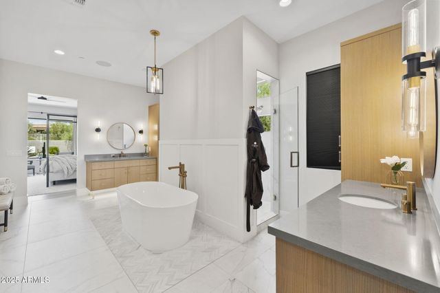 8808 E SULKY Circle, Scottsdale, AZ 85255