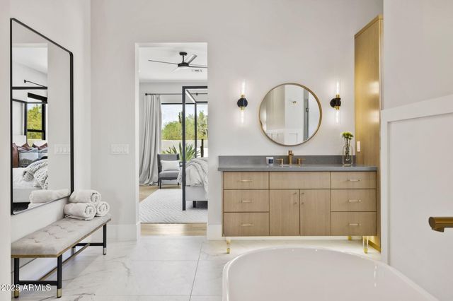 8808 E SULKY Circle, Scottsdale, AZ 85255