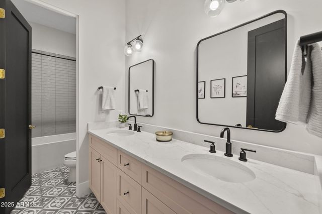 8808 E SULKY Circle, Scottsdale, AZ 85255