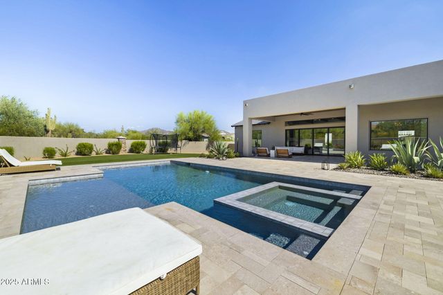 8808 E SULKY Circle, Scottsdale, AZ 85255