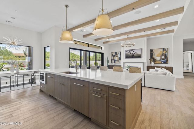 8808 E SULKY Circle, Scottsdale, AZ 85255