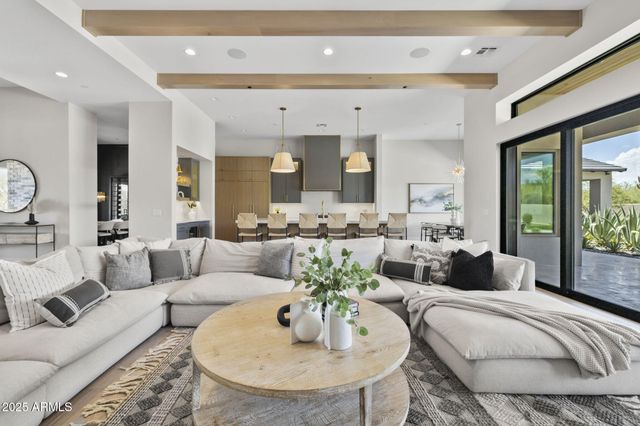 8808 E SULKY Circle, Scottsdale, AZ 85255