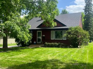1323 Kandiyohi Avenue SW, Willmar, MN 56201