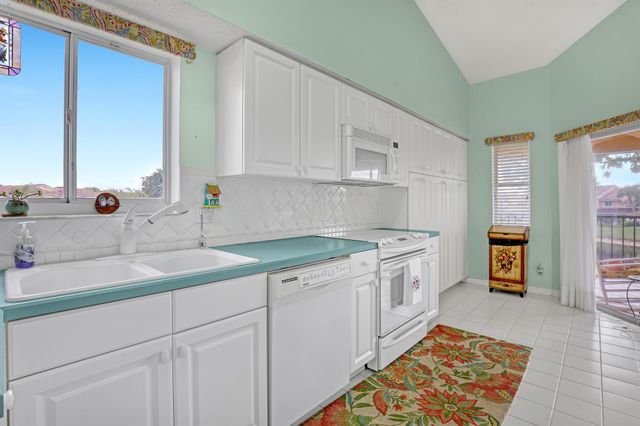 23140 Island View 2, Boca Raton, FL 33433