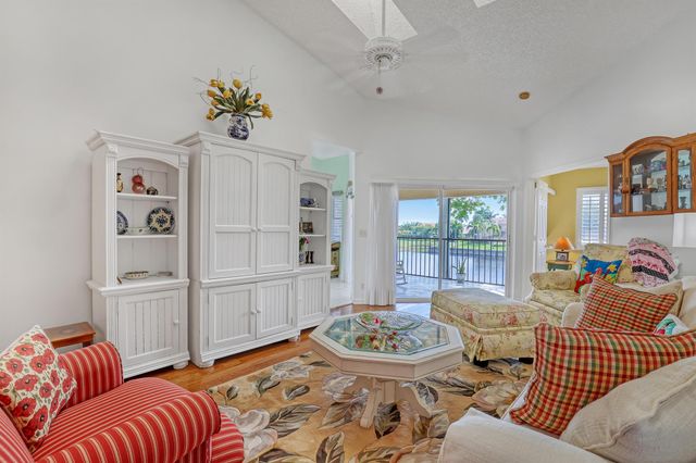 23140 Island View 2, Boca Raton, FL 33433
