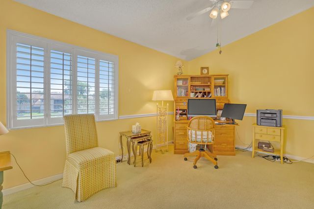 23140 Island View 2, Boca Raton, FL 33433