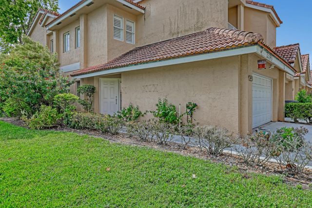 23140 Island View 2, Boca Raton, FL 33433