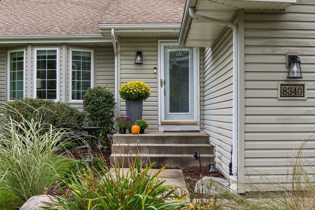 8340 Grace Court, Victoria, MN 55386 — photo 2