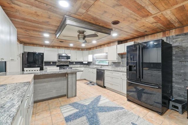 1240 ALLIGATOR ALLEY, Haines City, FL 33844