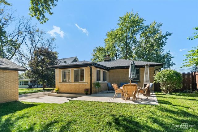 1324 S Broadway Road, Montgomery, IL 60538