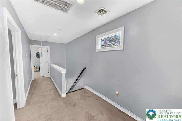 311 Hunt Avenue, Pohatcong, NJ 08865