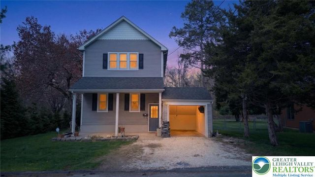 311 Hunt Avenue, Pohatcong, NJ 08865