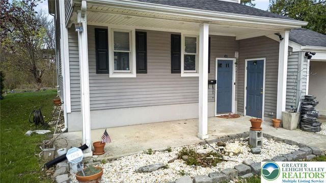 311 Hunt Avenue, Pohatcong, NJ 08865
