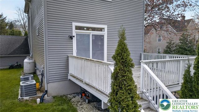 311 Hunt Avenue, Pohatcong, NJ 08865