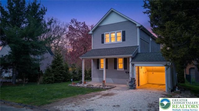 311 Hunt Avenue, Pohatcong, NJ 08865