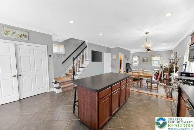 311 Hunt Avenue, Pohatcong, NJ 08865