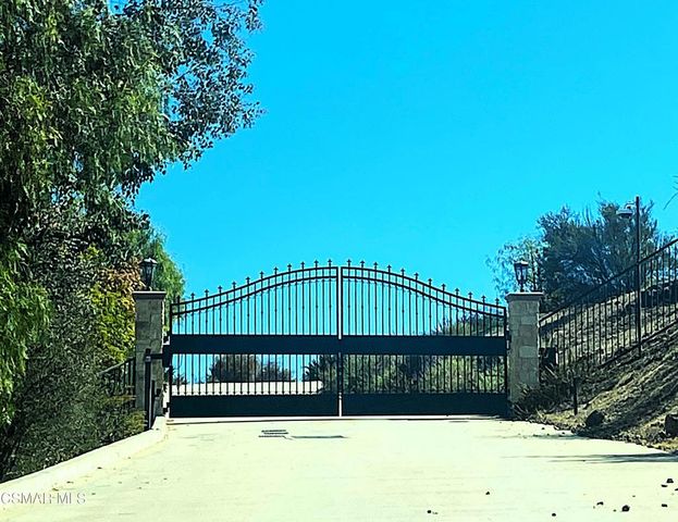 29266 Wagon Road, Agoura Hills, CA 91301