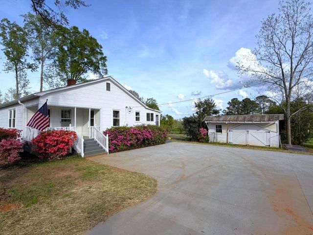 764 Bethesda Rd, Spartanburg, SC 29302