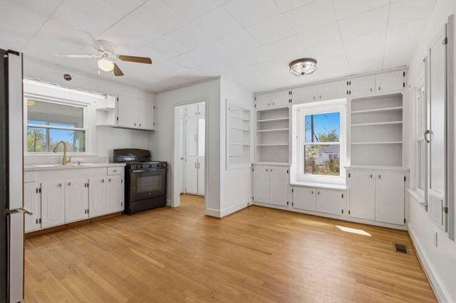 764 Bethesda Rd, Spartanburg, SC 29302