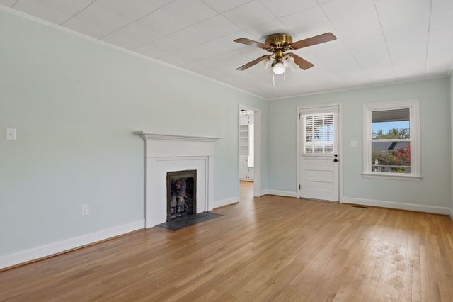 764 Bethesda Rd, Spartanburg, SC 29302