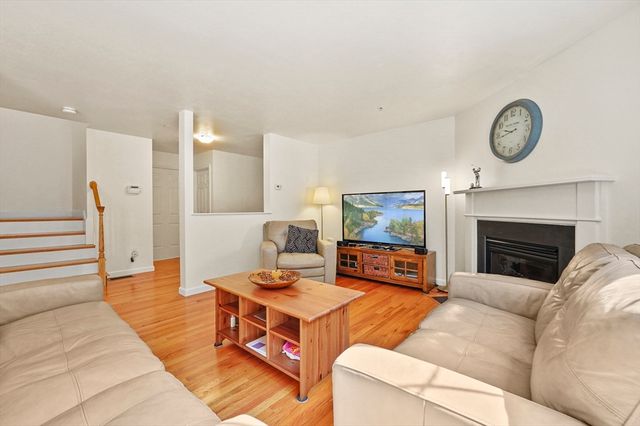 28 Southgate Road 35, Westford, MA 01886