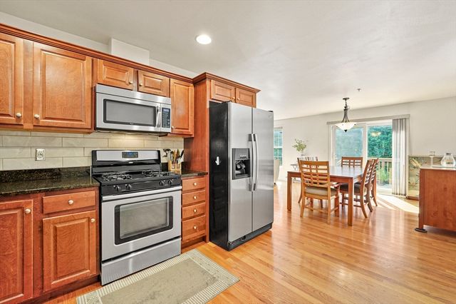 28 Southgate Road 35, Westford, MA 01886
