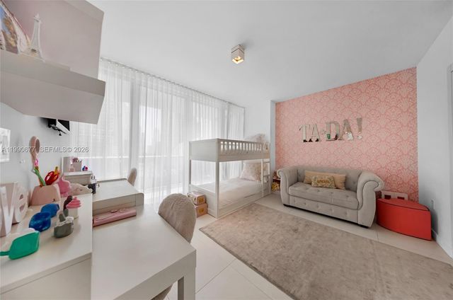 200 Biscayne Boulevard Way 904, Miami, FL 33131