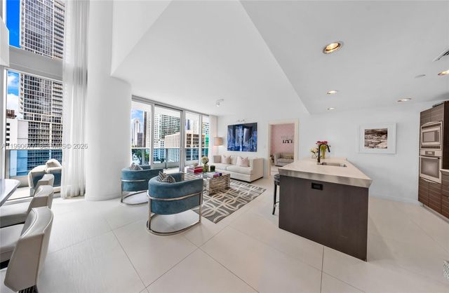 200 Biscayne Boulevard Way 904, Miami, FL 33131