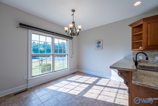 110 Grassy Bank Drive, New Market, AL 35761