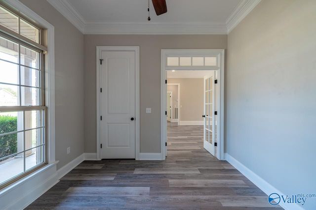 110 Grassy Bank Drive, New Market, AL 35761
