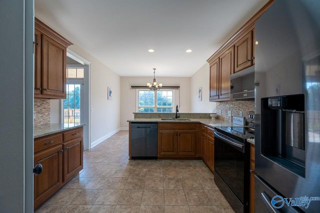 110 Grassy Bank Drive, New Market, AL 35761