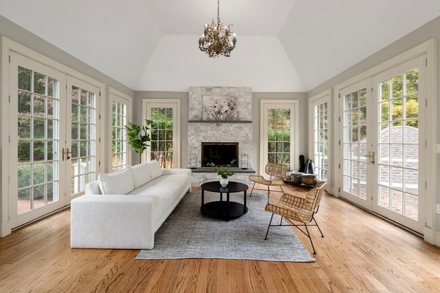 137 Lake Street, Sherborn, MA 01770