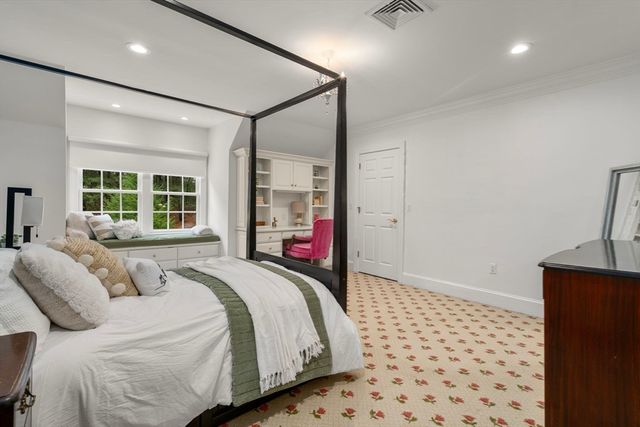 137 Lake Street, Sherborn, MA 01770