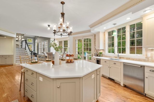 137 Lake Street, Sherborn, MA 01770