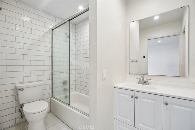 288 Tangelo, Irvine, CA 92618