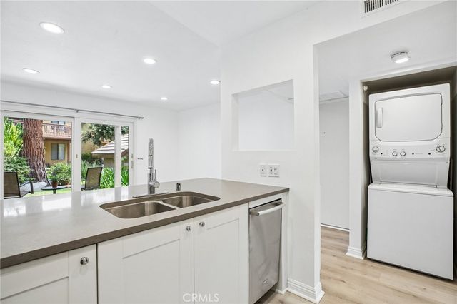 288 Tangelo, Irvine, CA 92618