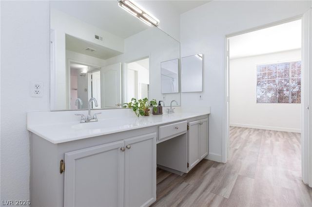 7701 Himalayas Avenue 204, Las Vegas, NV 89128