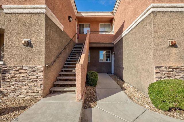 7701 Himalayas Avenue 204, Las Vegas, NV 89128