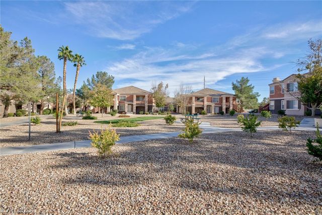 7701 Himalayas Avenue 204, Las Vegas, NV 89128