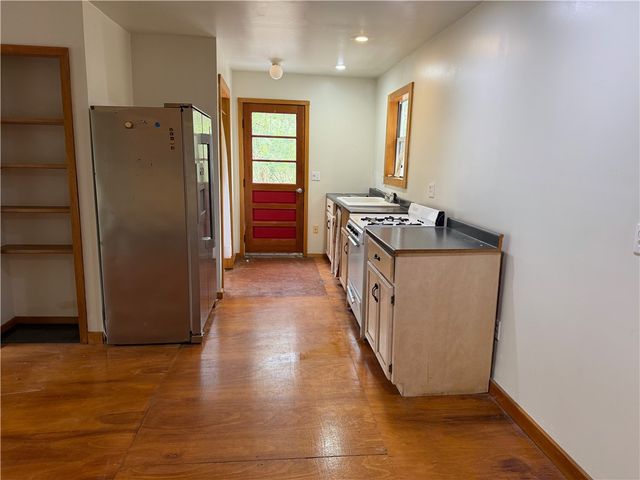 3127 Franklin St Ext SE, Darien, GA 31305