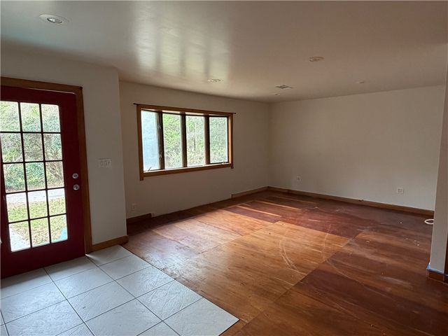 3127 Franklin St Ext SE, Darien, GA 31305