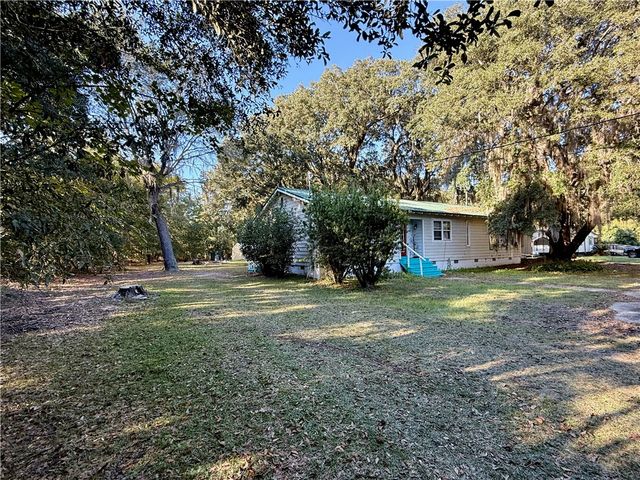 3127 Franklin St Ext SE, Darien, GA 31305