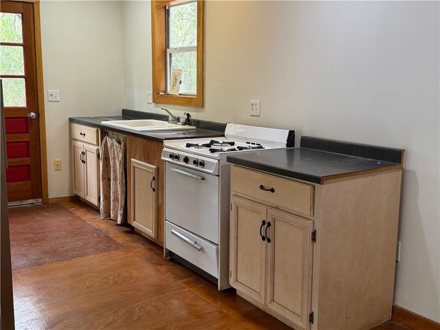 3127 Franklin St Ext SE, Darien, GA 31305